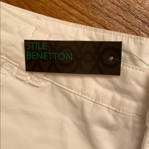 Shorts - Picture 3 of 6